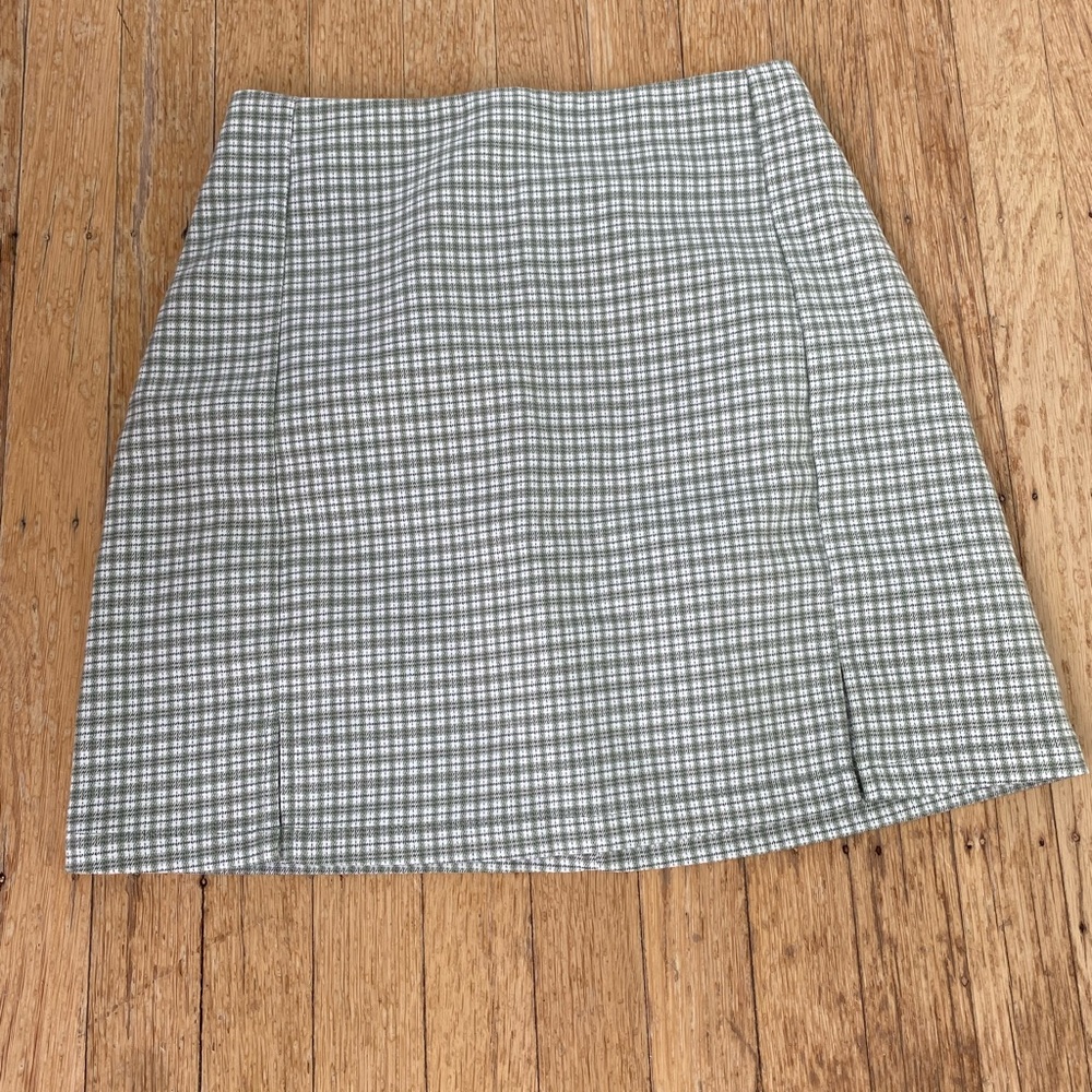 Brandy Melville green plaid skirt